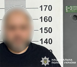 Житель Хмельниччини ошукав киянку майже на 700 тисяч гривень під приводом продажу авто